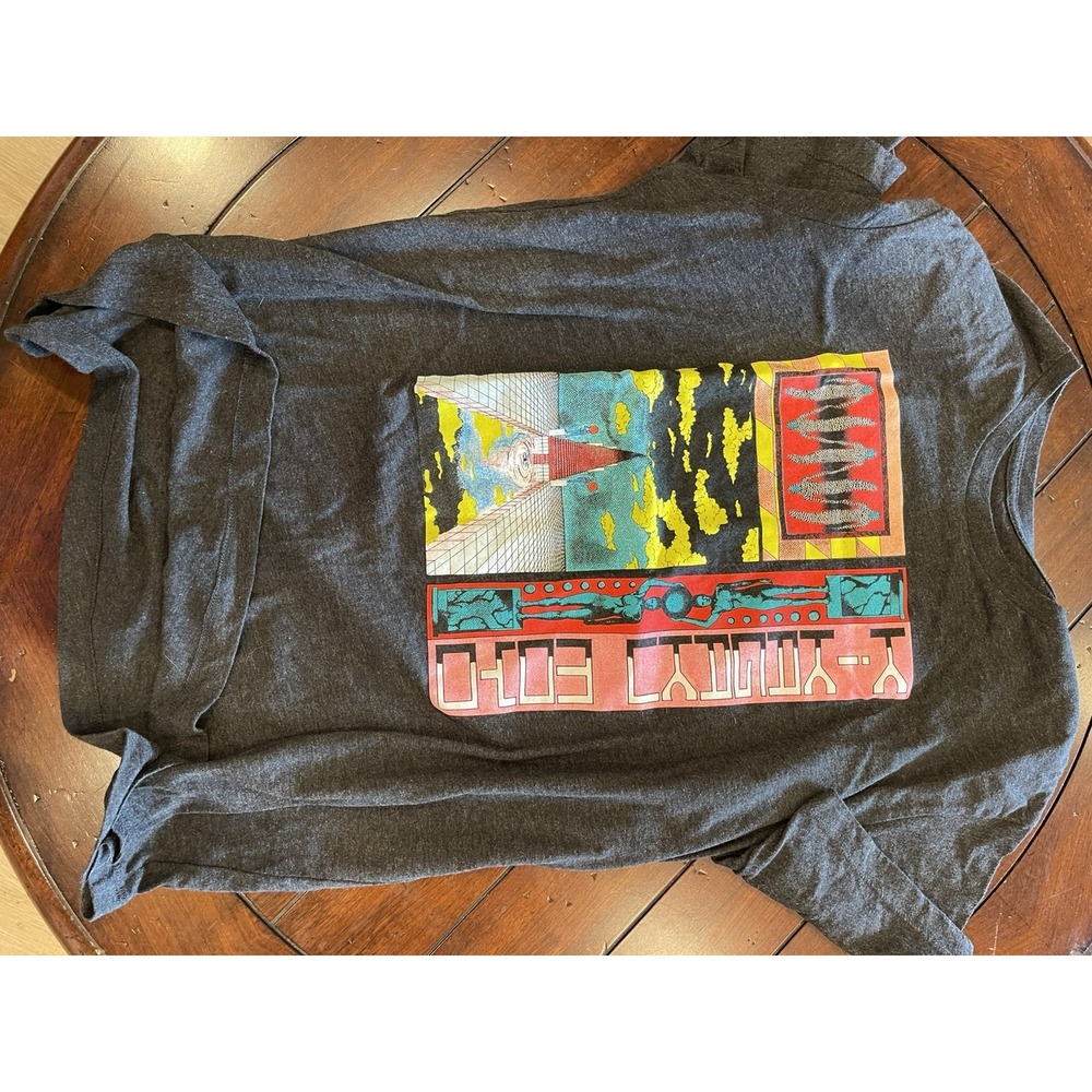 Vintage Urban Outfitters Surreal Weirdcore Graphic Tee - Upside Down Room Art - Picture 5 of 6